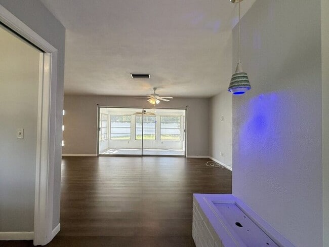 Photo - 10901 117th Ave