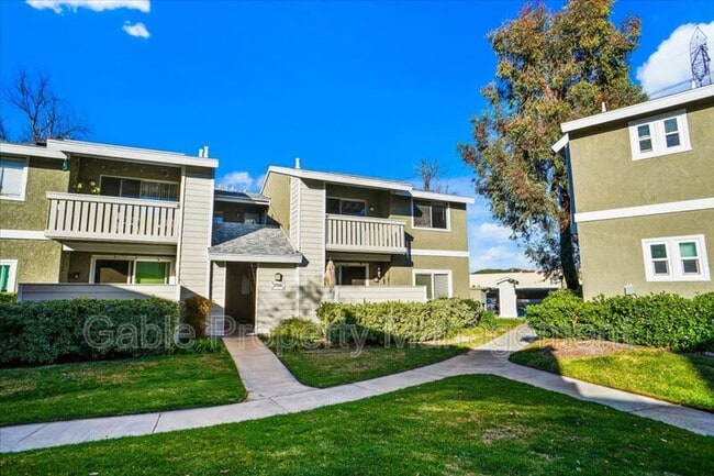 Building Photo - 27648 Susan Beth Way Unit L