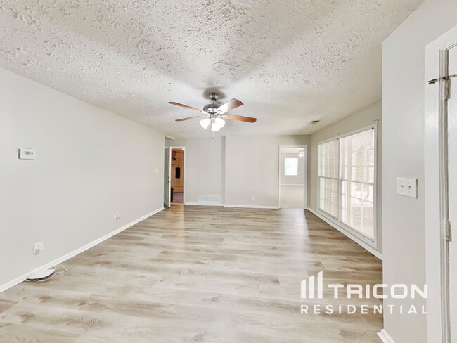 Photo - 5750 Westside Rd