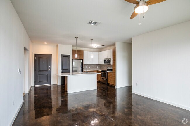 2BR, 2BA - 1226SF - 936 S Howard Ave Tampa, FL 33606-2421