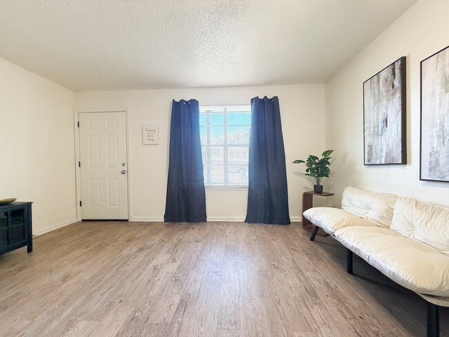 Photo - Kenilworth Ridge... A Hidden Jewel!