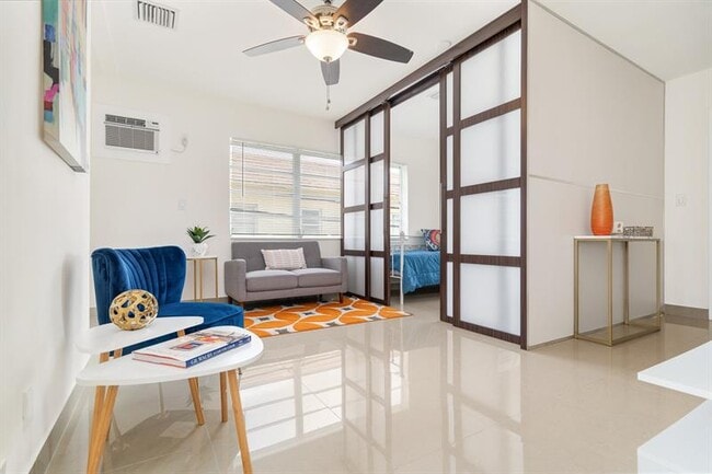 Photo - 620 NE 2nd Ct Unit 203