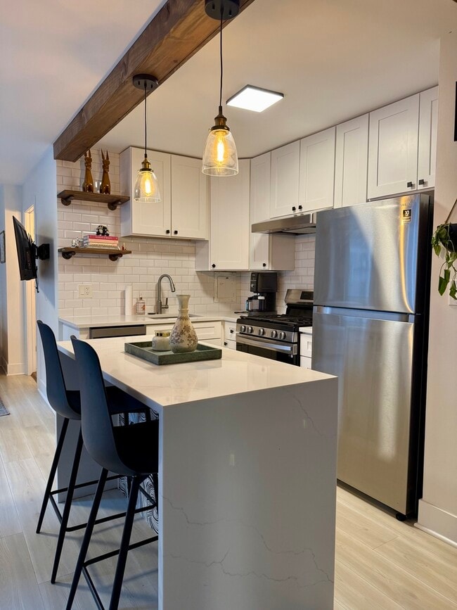 Photo - 850 N Dewitt Pl Unit 7F