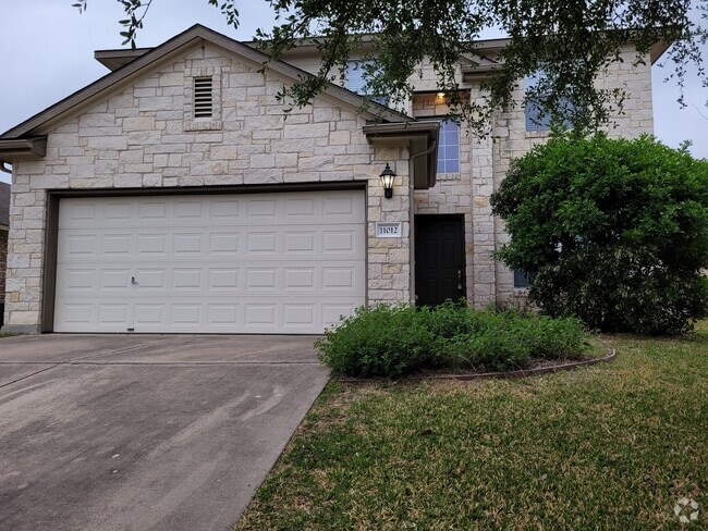 Building Photo - 11012 Liberty Farms Dr Rental