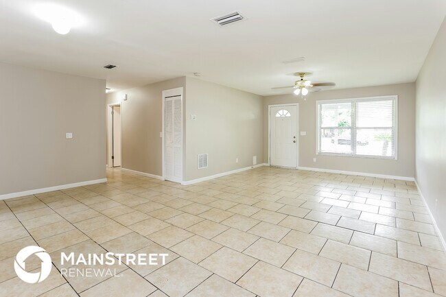 Photo - 10817 Dulawan Dr