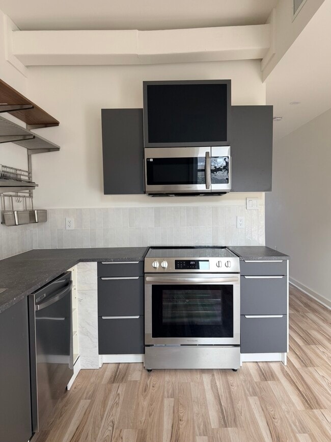 Building Photo - 3012 Castiglione St Unit 1B