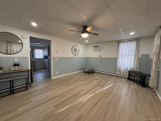 Photo - 131 Westbury Dr