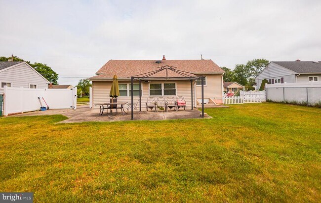 Photo - 222 MacClelland Ave