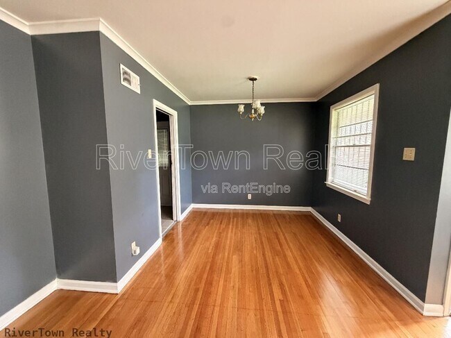 1517 Baxter Ave