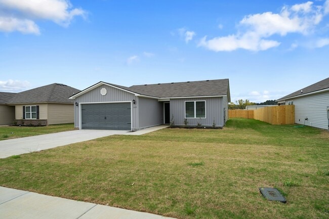 Photo - 209 Clear Creek Dr