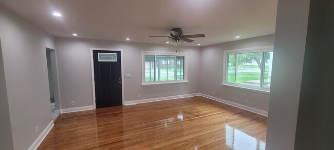 Photo - 1615 Washington Ave