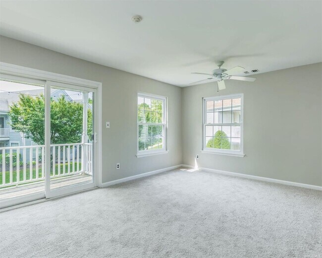 Photo - 281 Fairview Cir