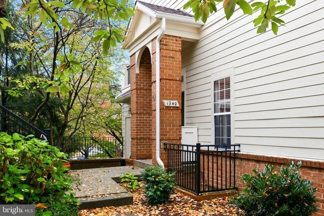 Photo - 1340 Garden Wall Cir Unit 502