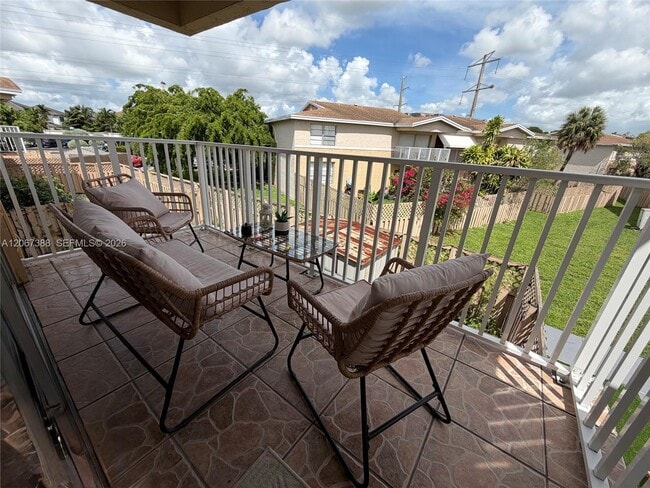 Photo - 4550 NW 79th Ave Unit 2C