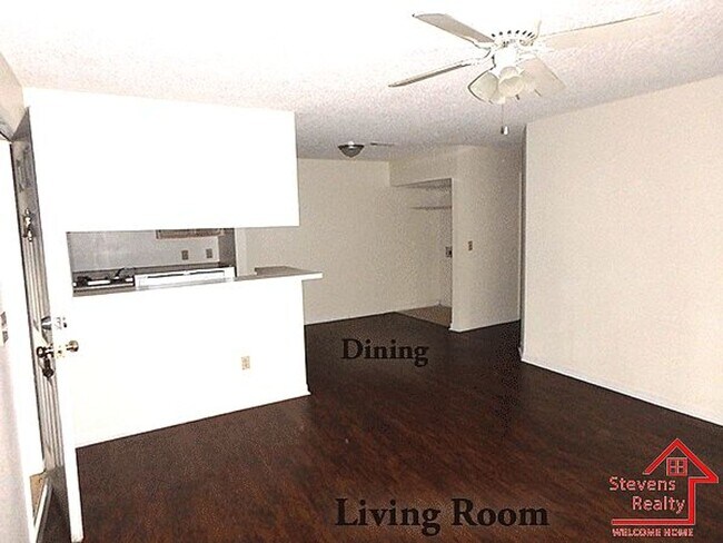 Photo - 430 Oriole Dr