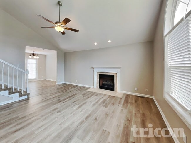 Photo - 1908 Sherman Court