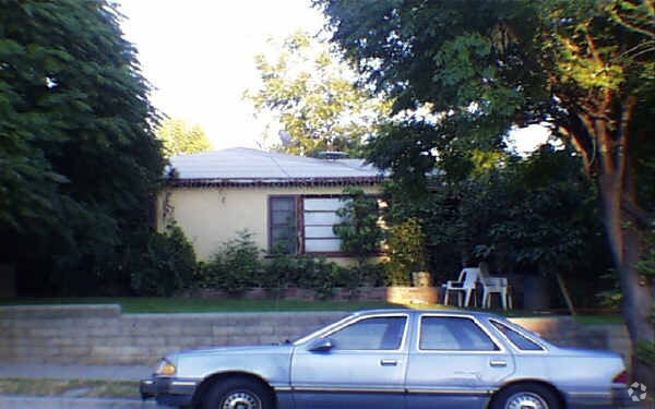Photo - 408 Pomelo Ave