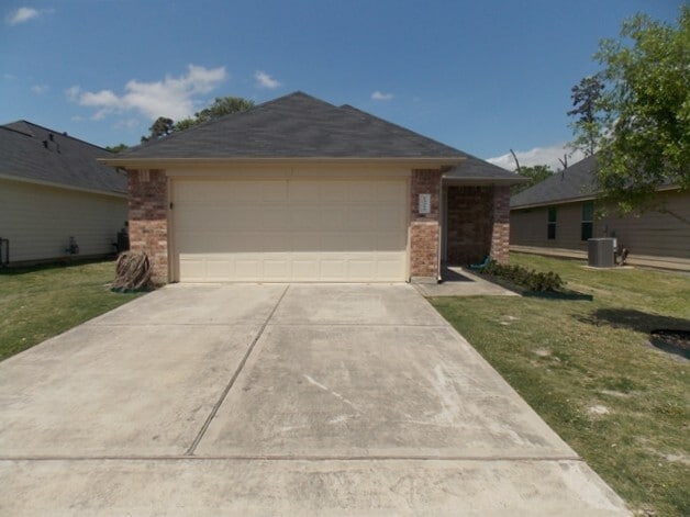 Building Photo - 13211 Ambrosa Dr