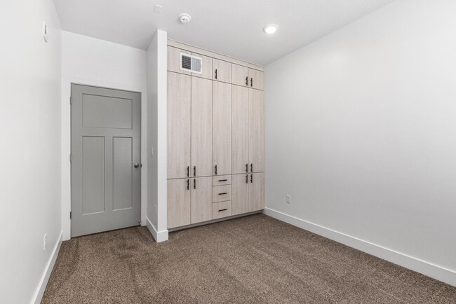 Bedroom (2)