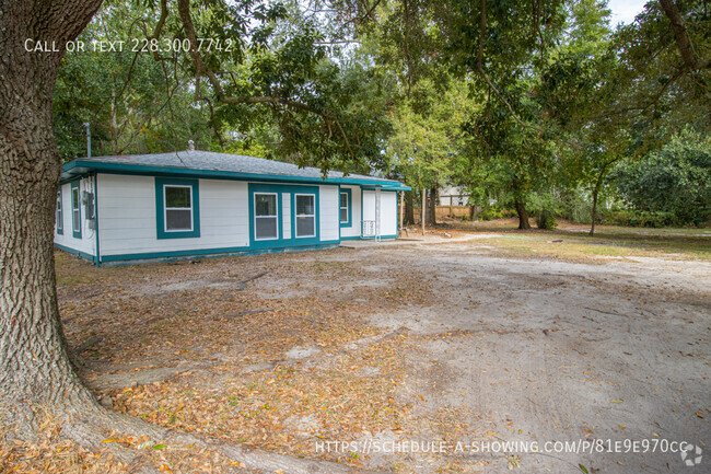 Building Photo - 226 Milray Ln Rental