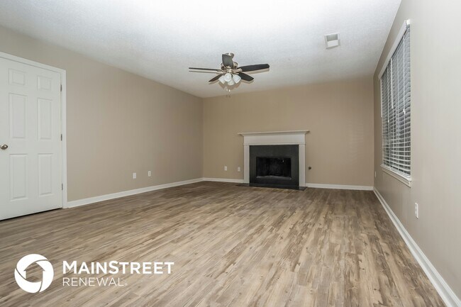 Photo - 1012 Ardwick Ct SE Casa