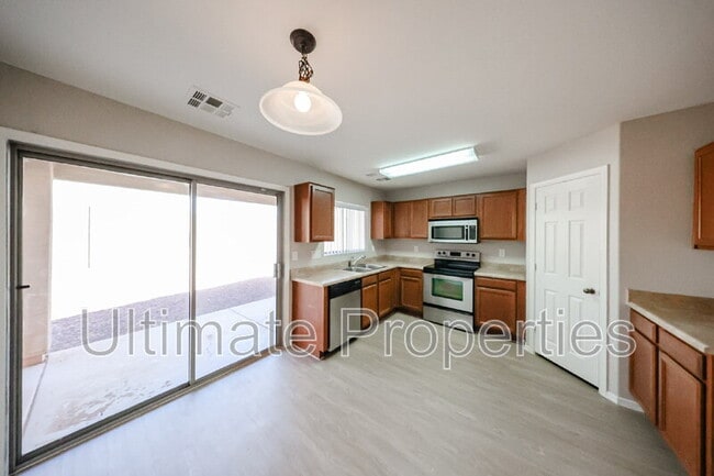 Photo - 21532 W Durango St