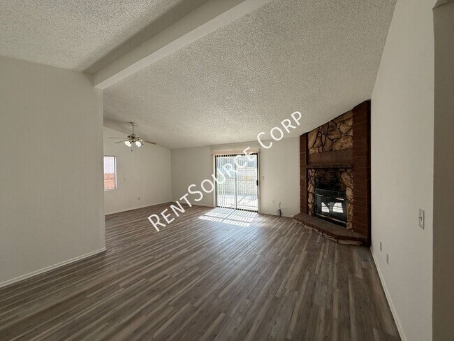 Photo - 14229 Winchester Dr