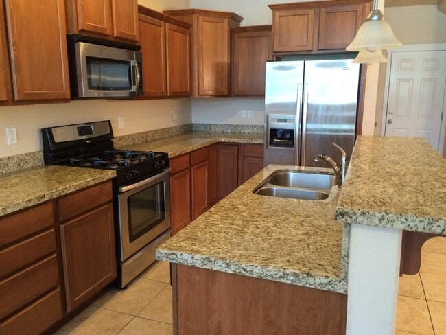 Photo - Luxury 3 Bedroom Townhome Available Now!!