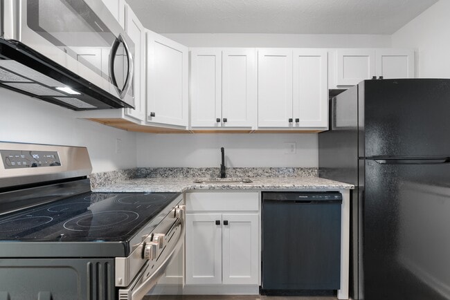Westwood Apartments - SP Lafayette LLC