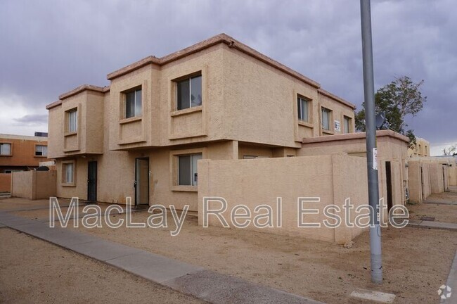 Building Photo - 4417 E Riverside St Rental