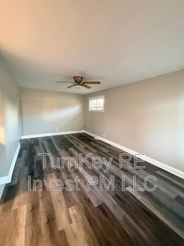Photo - 17002 Greenbay Ave