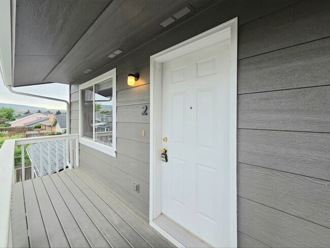 Photo - 1409 Maple St Unit #2