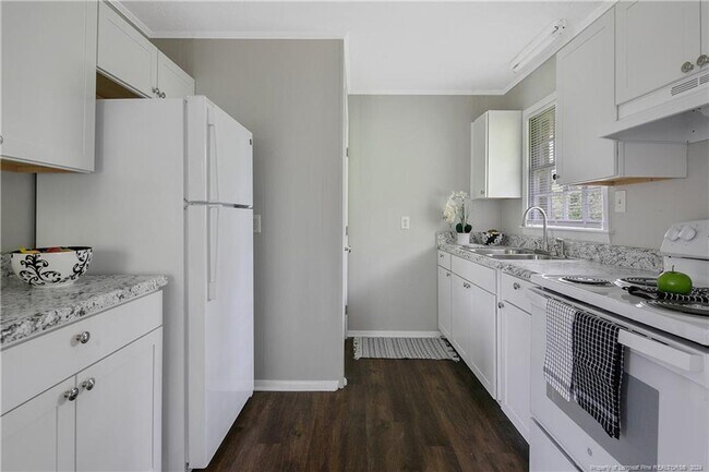 Photo - 4215 S Dowfield Dr Condo