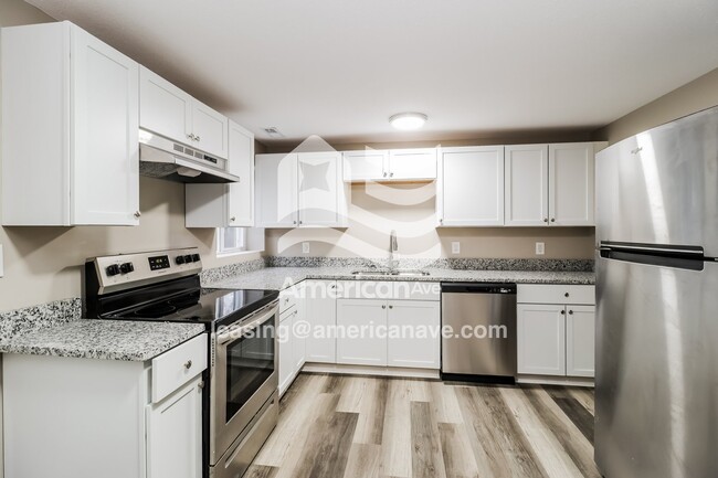 Photo - 32 Hitchcock Ln