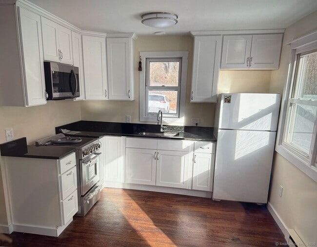 Photo - 67 S Lake St