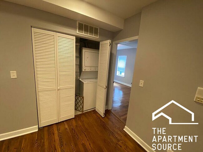 Photo - 6504 N Washtenaw Ave Unit 3