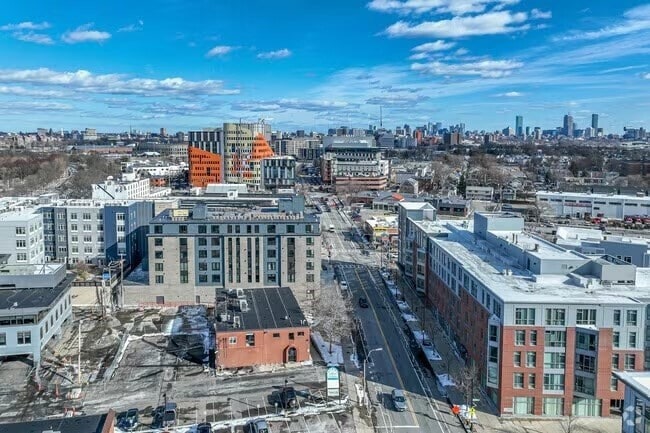 Building Photo - 365 Western Ave Unit 307