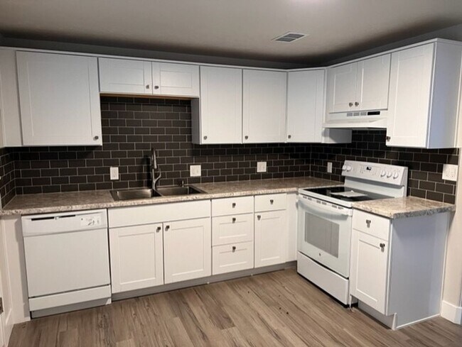 Photo - 3391-3393 W Walsh Pl Apartment Unit 3393