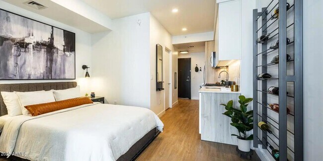 Photo - 817 N 6th St Unidad S2