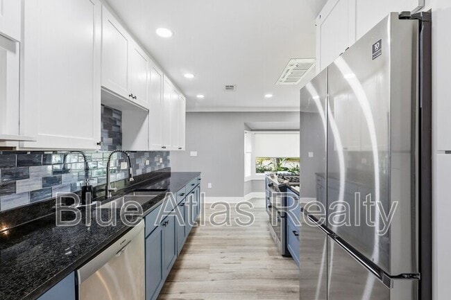 Photo - 15625 Terrace Lawn Cir