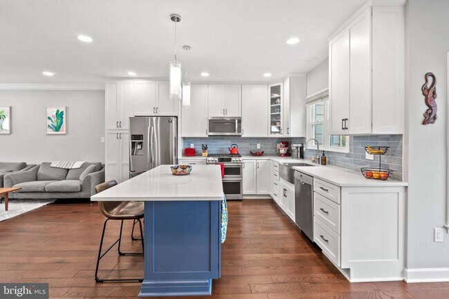 Photo - 5944 Wescott Hills Way