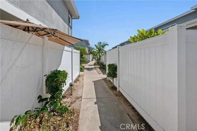 Photo - 25018 Eshelman Ave