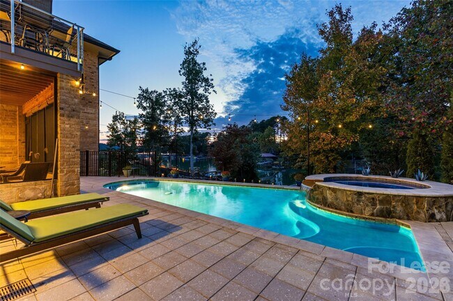 6032 Headlands Ct