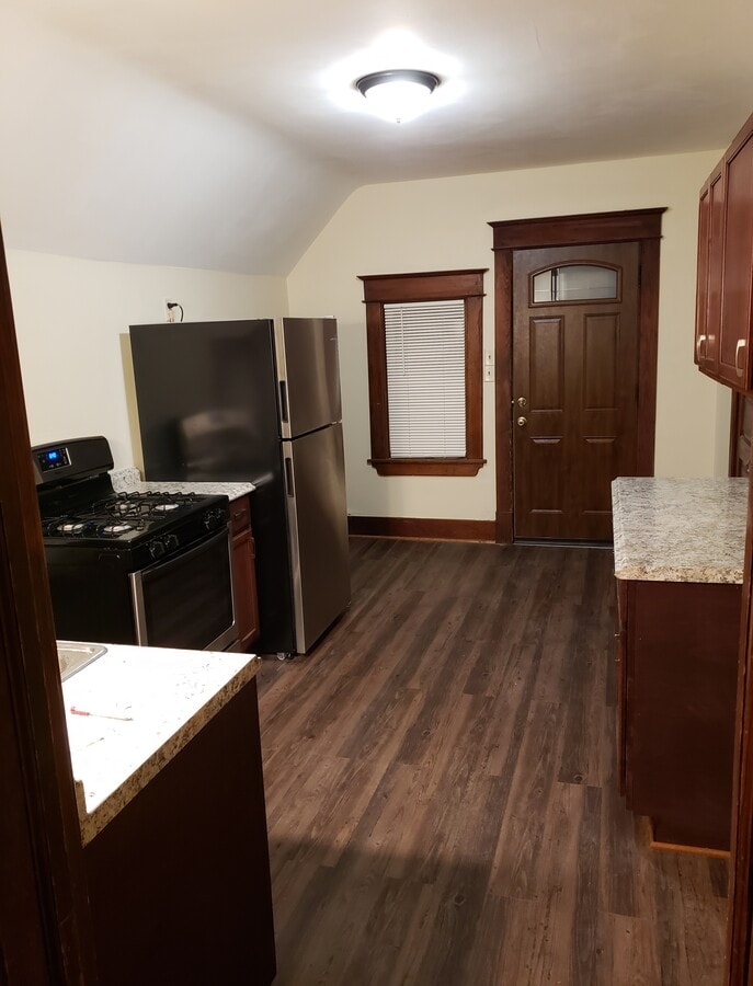 Photo - 1083 Albemarle St