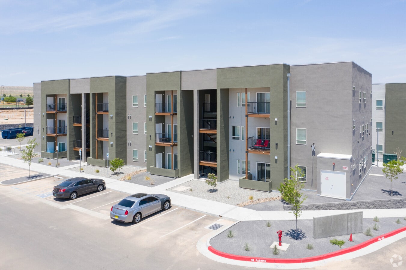 Valle De Atrisco Family Apartments For Rent In Albuquerque Nm Forrent Com