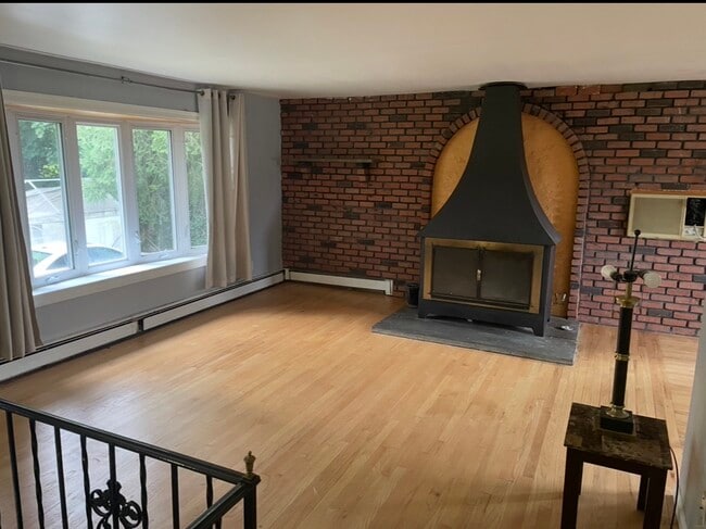 Photo - 99 Forest Ave Unit 3dbrm house