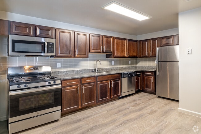 2BD, BA - 1042SF - Meridian Square - Kitchen