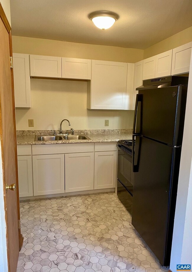 Photo - 108 Olinda Dr