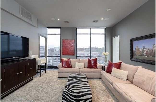 Photo - 401 W Watson St Unit 504