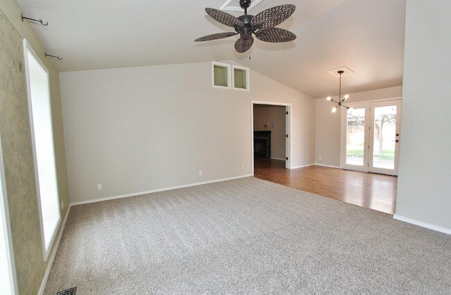 Photo - 6153 N Portsmouth Ave